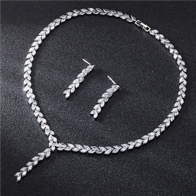 Bride Wedding Earrings Jewelry Set Jewelry Set - LuxeBloom