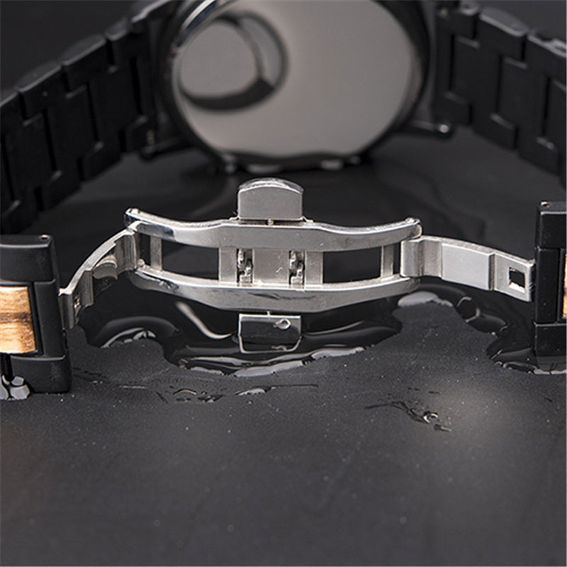 Watch of wrist of wood - LuxeBloom