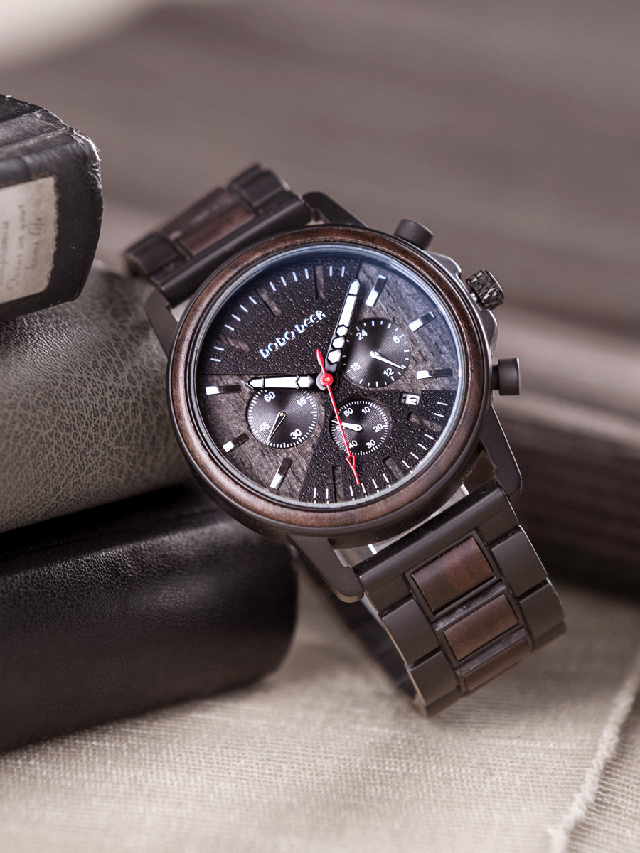 Watch of wrist of wood - LuxeBloom