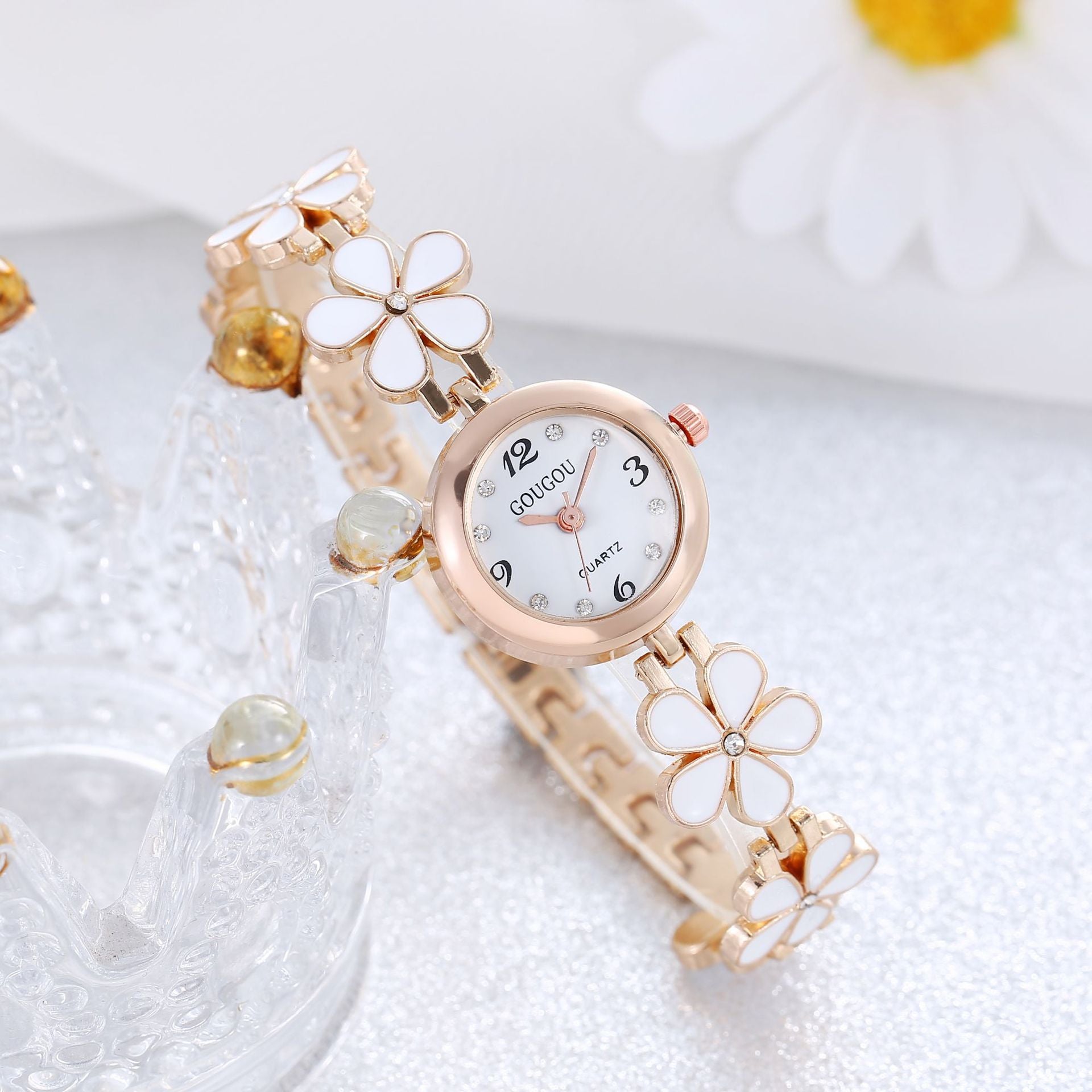 Women's Bracelet Watch Flower Disk Two-piece Bracelet Set - LuxeBloom