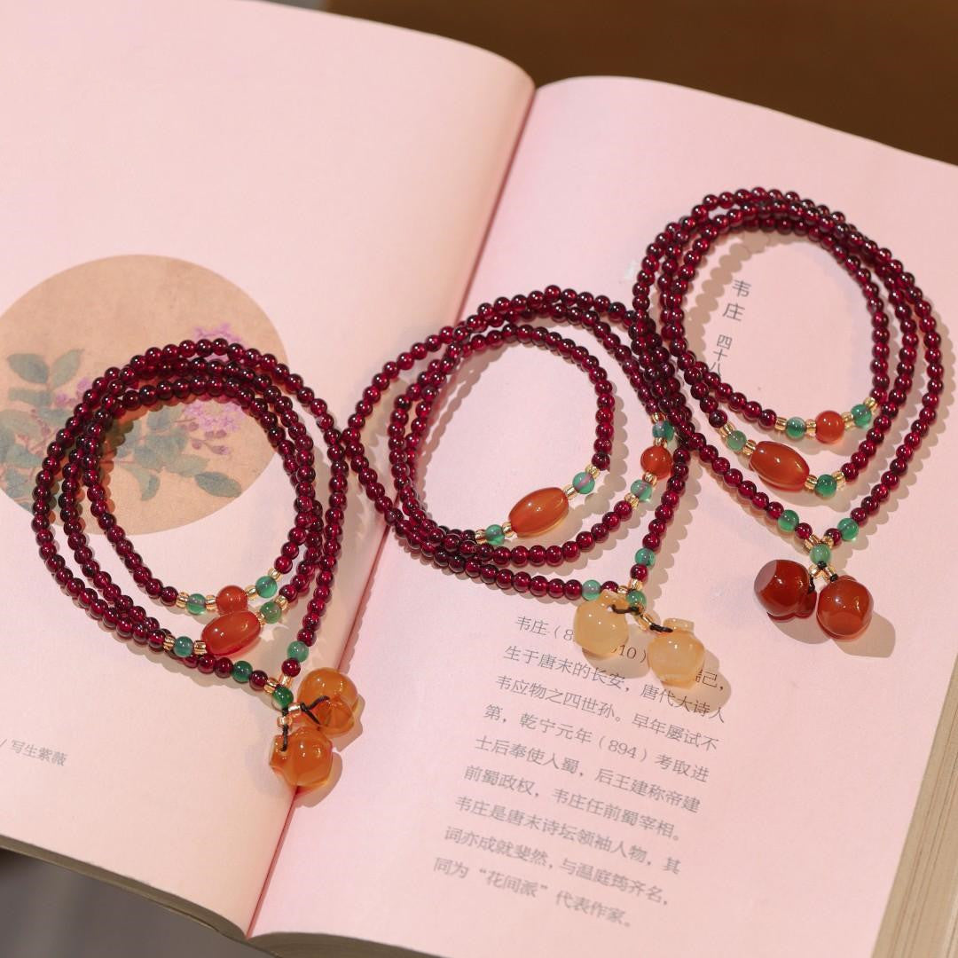 Natural Three Circles Garnet Charm Bracelet - LuxeBloom
