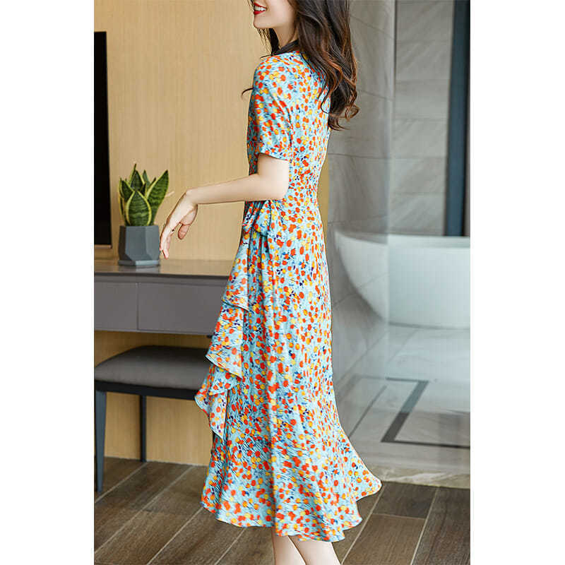 Feminine Looks Slim And Wears A French Floral Dress - LuxeBloom