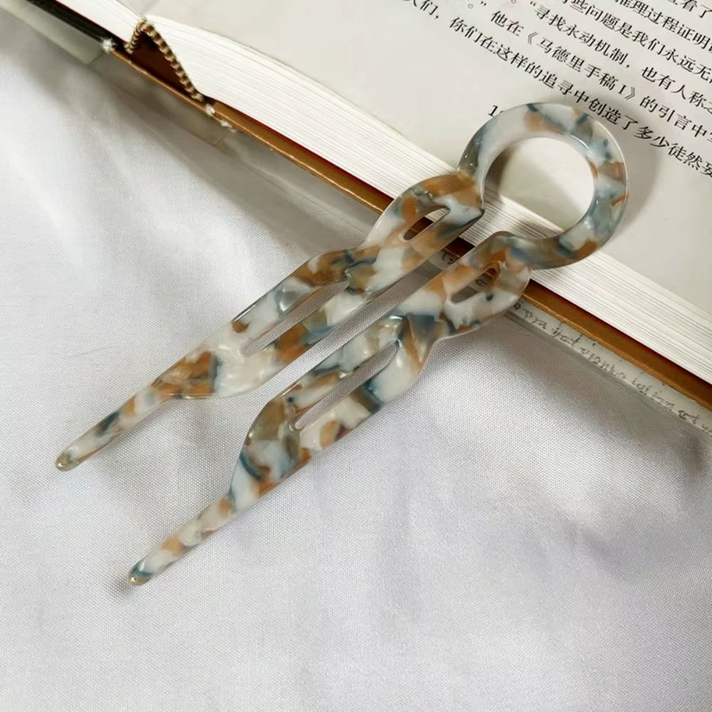 Elevate Your Hairstyle with Our Fashionable U-Shaped Hair Sticks!