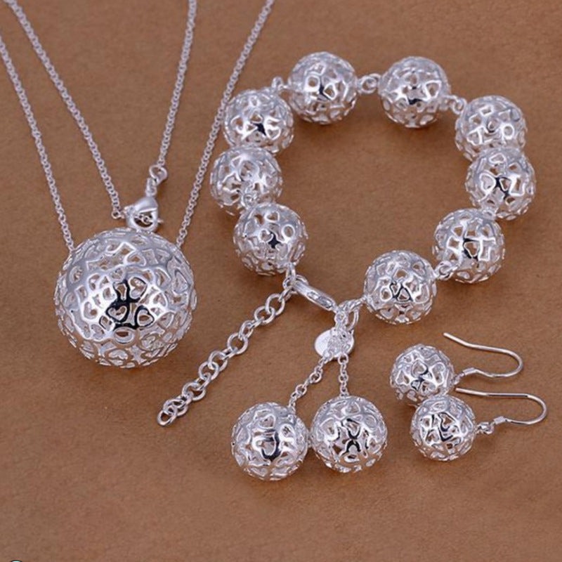 Exquisite Jewelry Silver-plated Three-dimensional Ball Pendant Jewelry - LuxeBloom